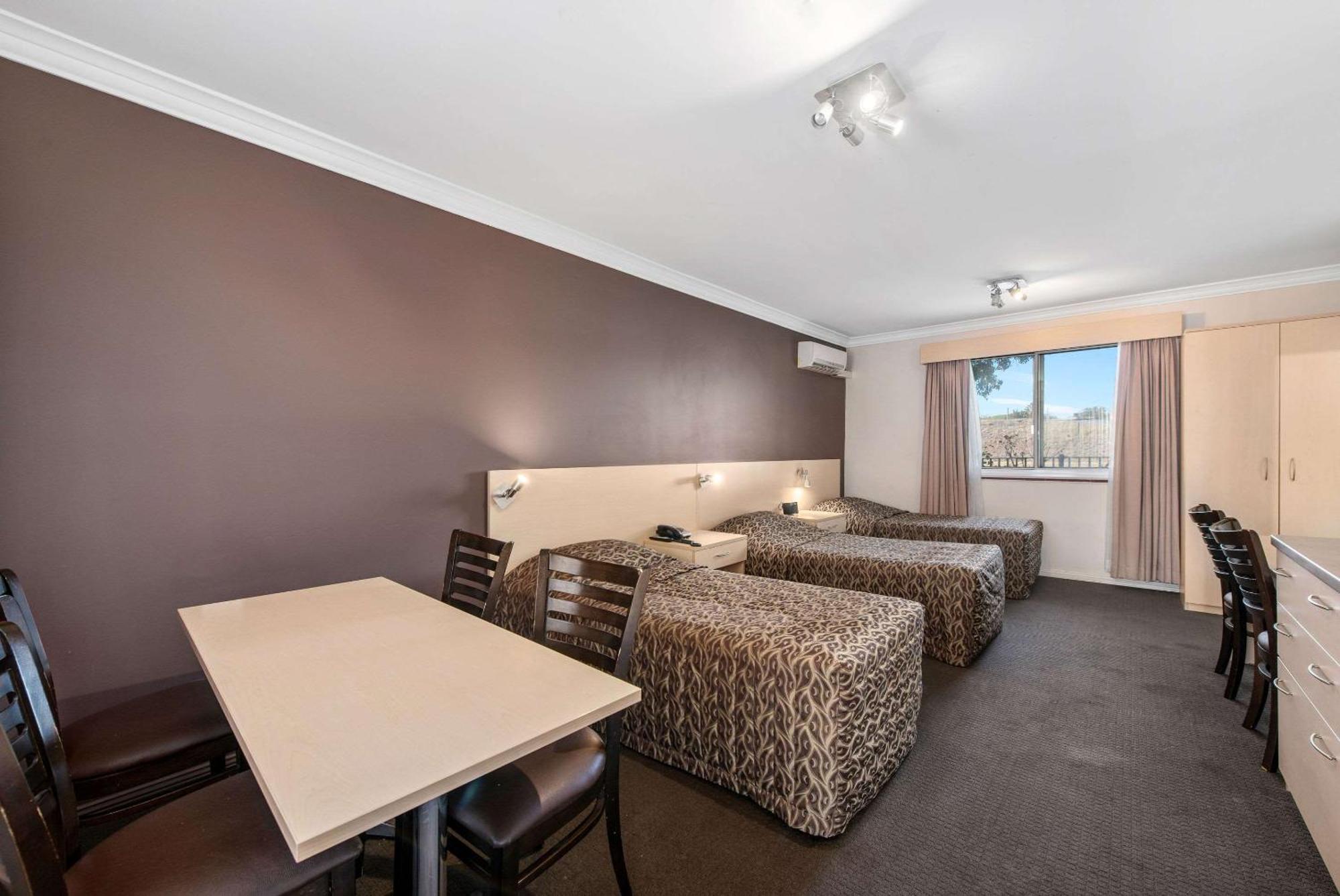 Econo Lodge Moree Spa Motor Inn Esterno foto